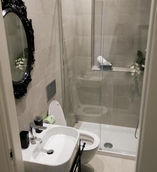 تختخواب و صبحانه Il Giardino Del Pettirosso