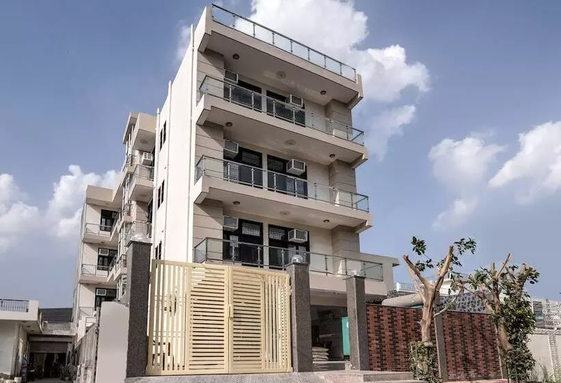 Hotel Apple Pie By Oyo Rooms