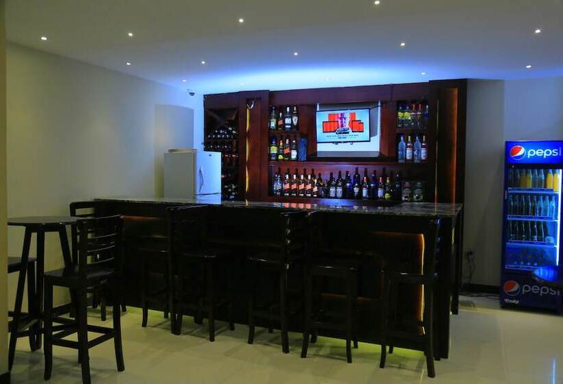 호텔 Kerawi International