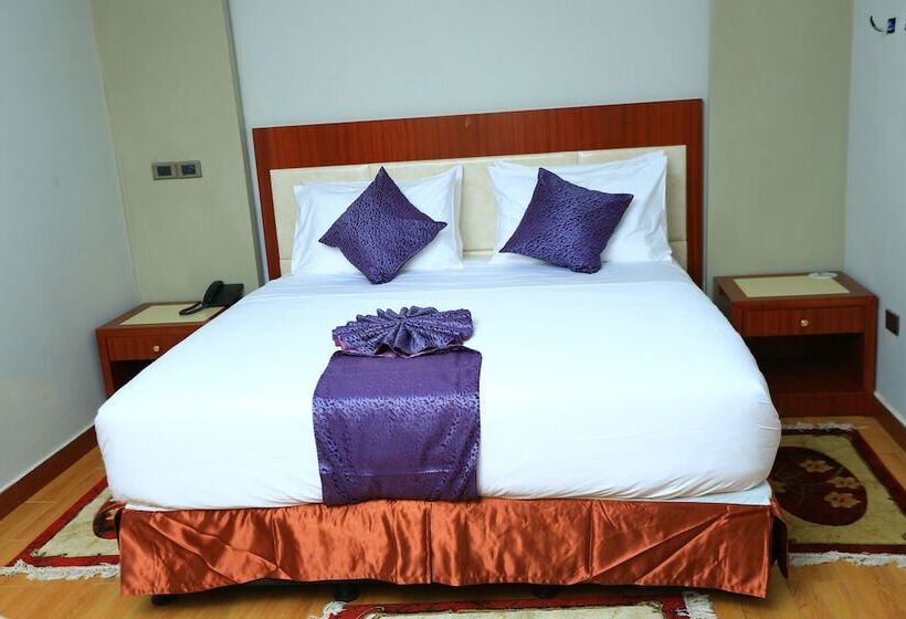 호텔 Kerawi International