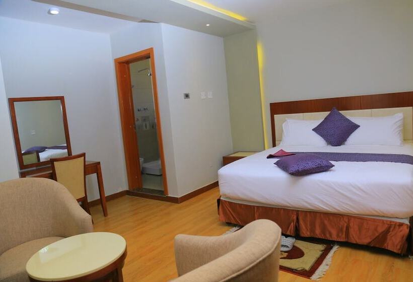 호텔 Kerawi International