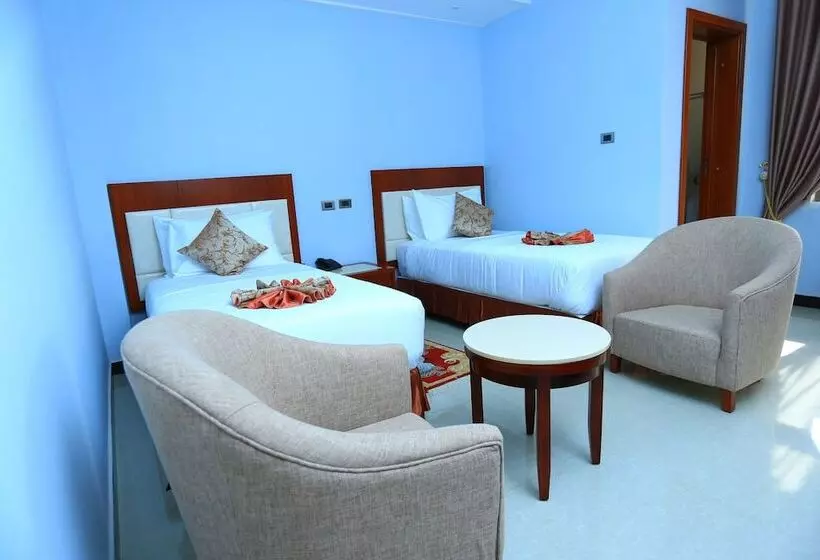 ホテル Kerawi International