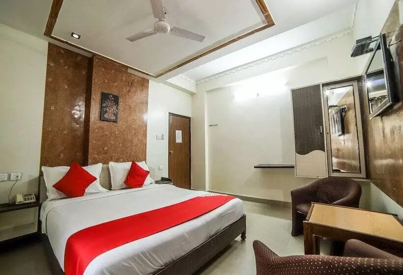 هتل Omni By Oyo Rooms