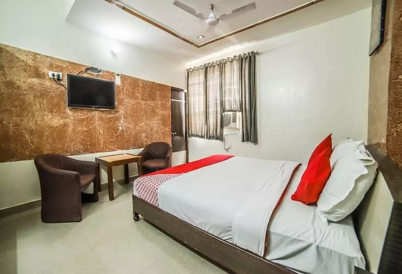 هتل Omni By Oyo Rooms