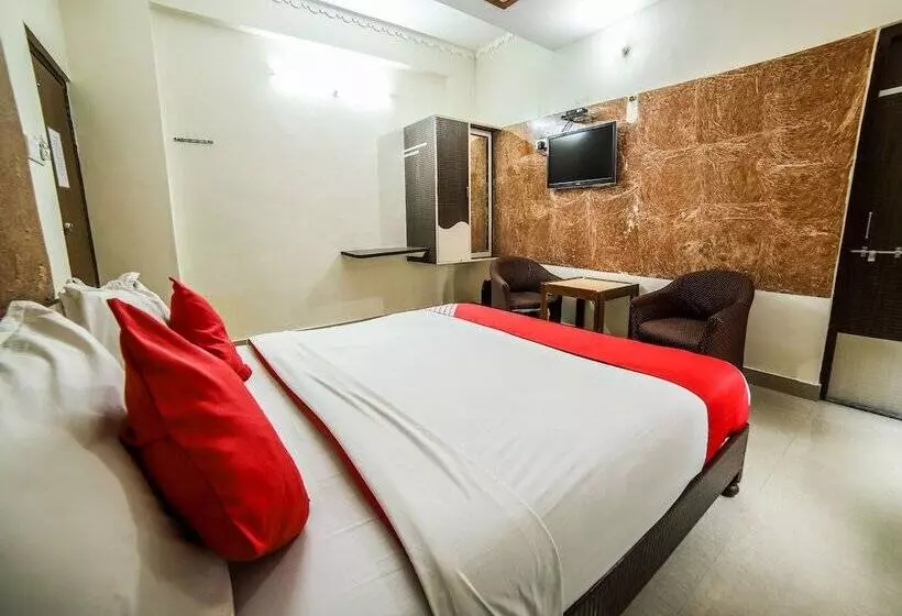 هتل Omni By Oyo Rooms
