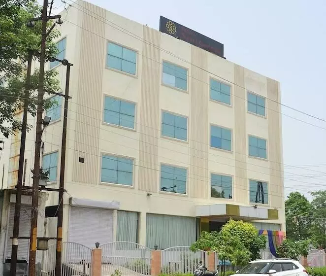 ホテル Samrat Kaushambi