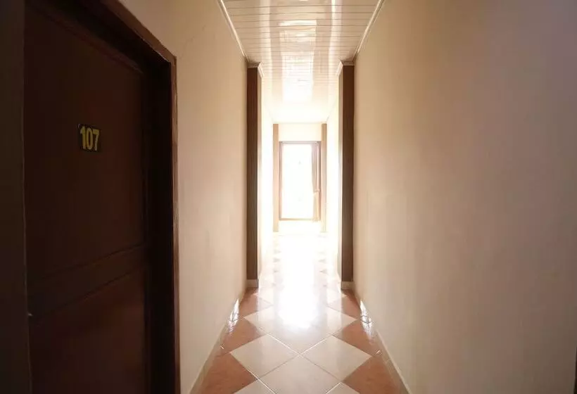 ペンション Reddoorz Near Kartini Mall 2 Lampung