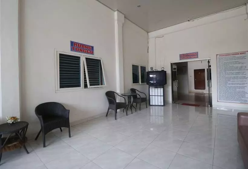 ペンション Reddoorz Near Kartini Mall 2 Lampung