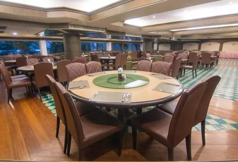 호텔 Suntara Wellness Resort &