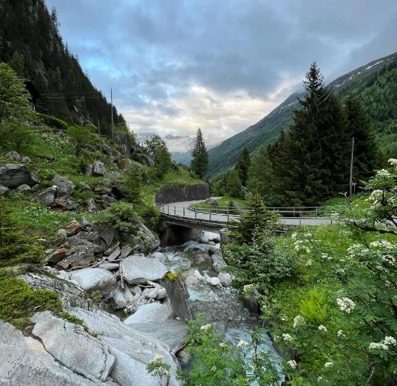 Hotelli Weisses Rössli Only Bed & Breakfast Self Check In