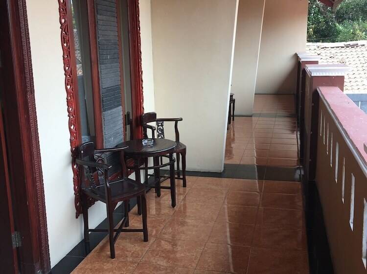 مبيت وإفطار 3c Familia Residence