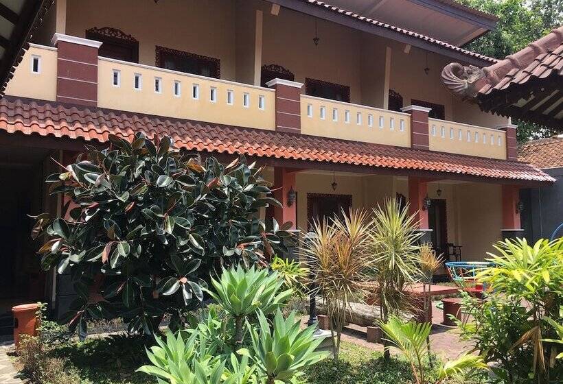 مبيت وإفطار 3c Familia Residence