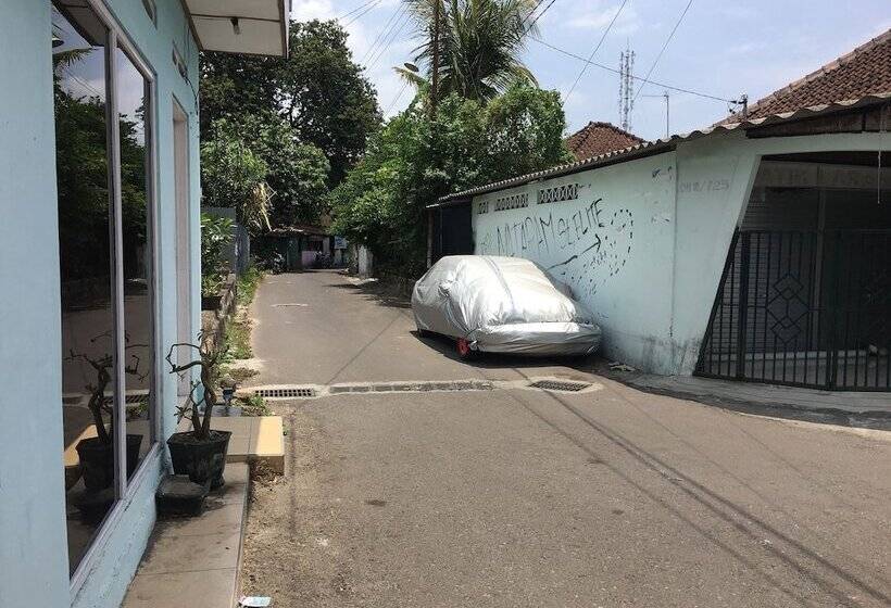 مبيت وإفطار 3c Familia Residence