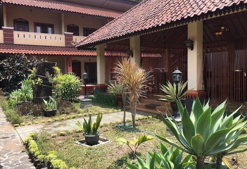 مبيت وإفطار 3c Familia Residence