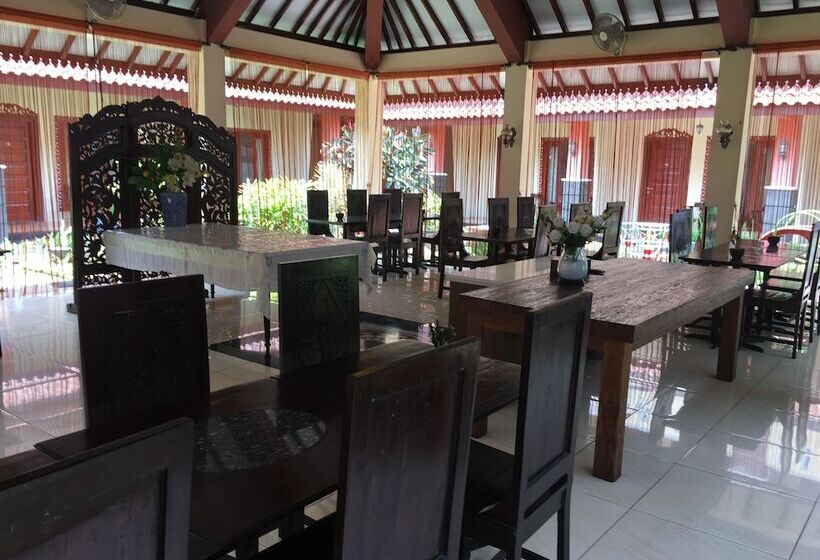 مبيت وإفطار 3c Familia Residence