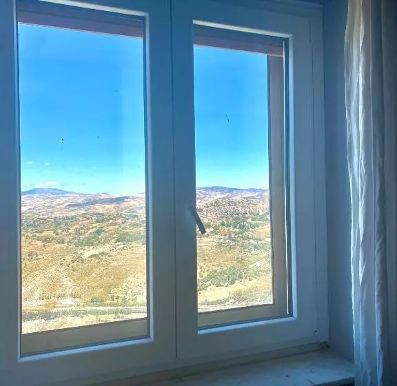 تختخواب و صبحانه Enna Inn Centro