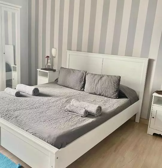 تختخواب و صبحانه Enna Inn Centro