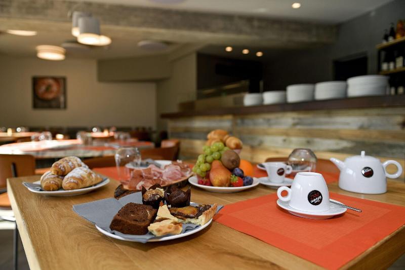 مسافرخانه Du Parc