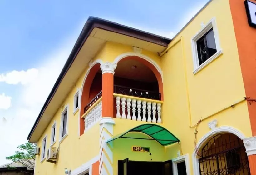 هتل De Haven Suites
