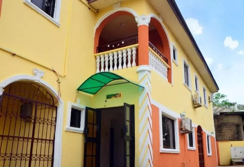هتل De Haven Suites