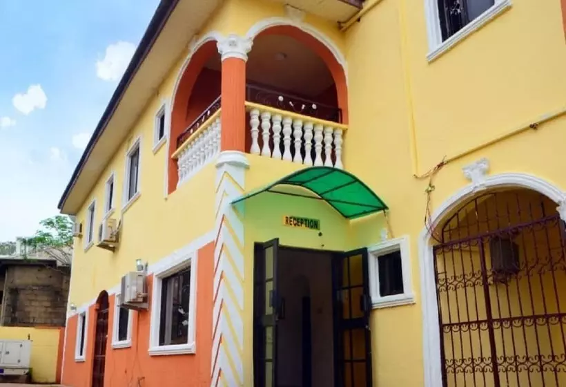 هتل De Haven Suites