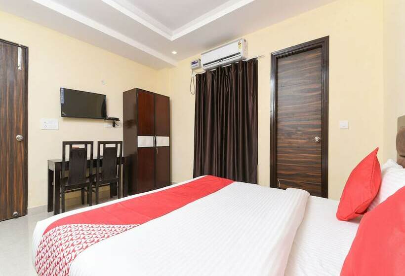 ホテル Shubhangni Residency By Oyo Rooms