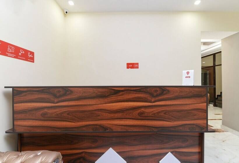 ホテル Shubhangni Residency By Oyo Rooms