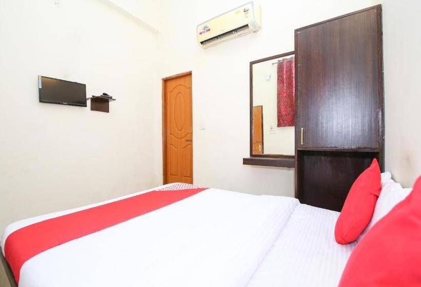 هتل Sports Club Of Jabalpur By Oyo Rooms