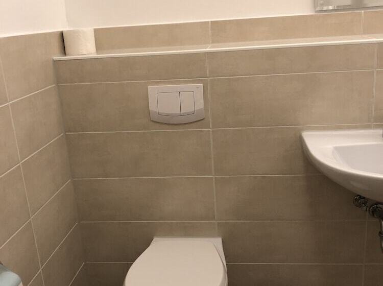 Stundenhotel Krieger