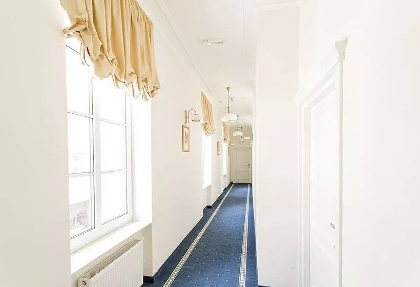 Majatalo Boutique Brajt