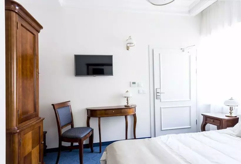 Majatalo Boutique Brajt