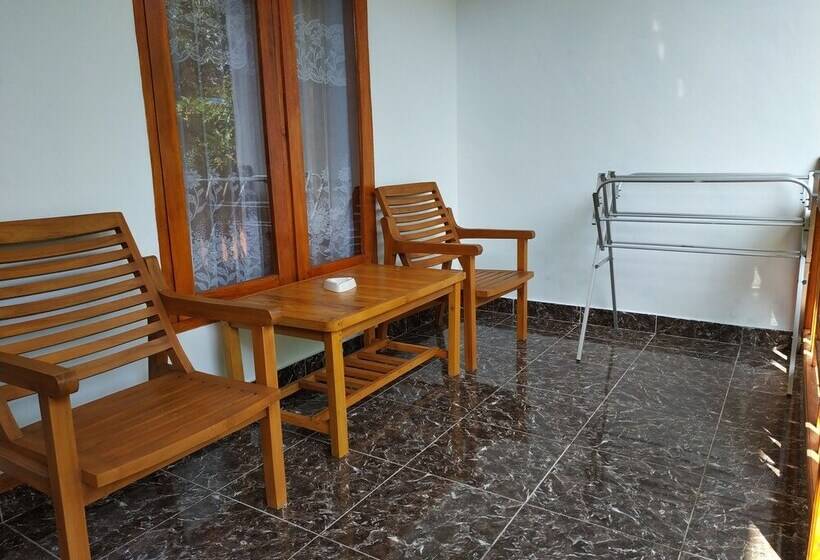 ペンション Bunga Baru Bungalow