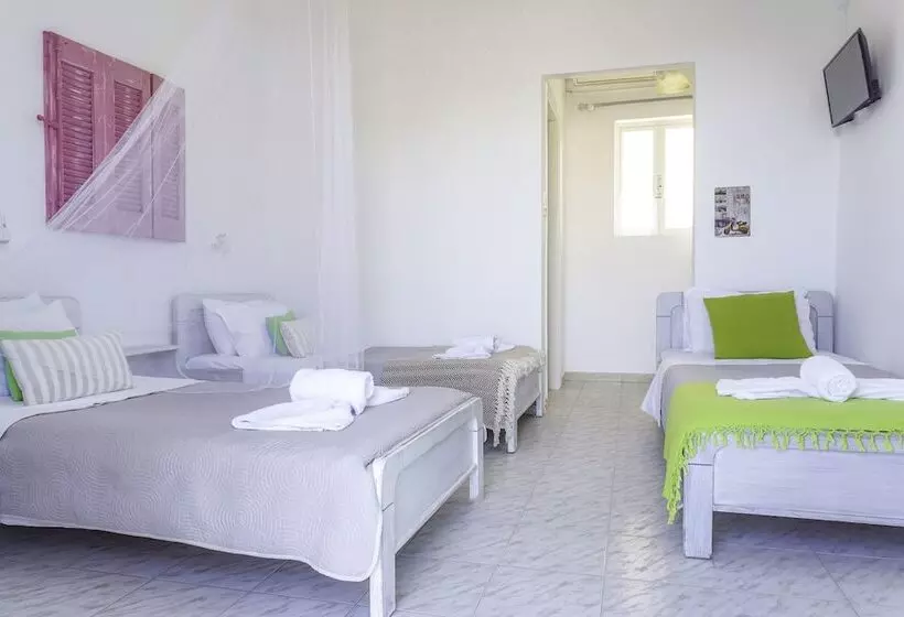 پانسیون Cubaneros Holiday Inn