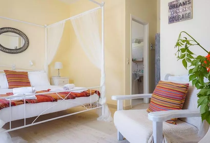 پانسیون Cubaneros Holiday Inn