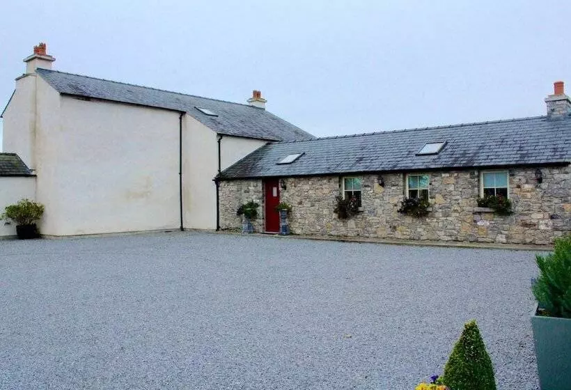 Sheephouse Country Courtyard