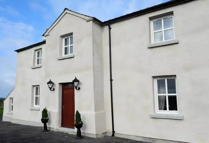 Sheephouse Country Courtyard