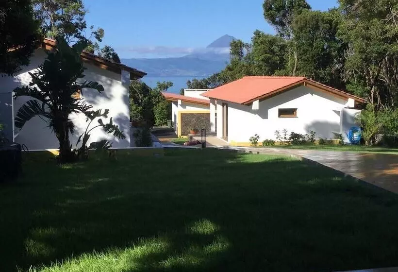 Villas Casteletes Bangalow Sea View