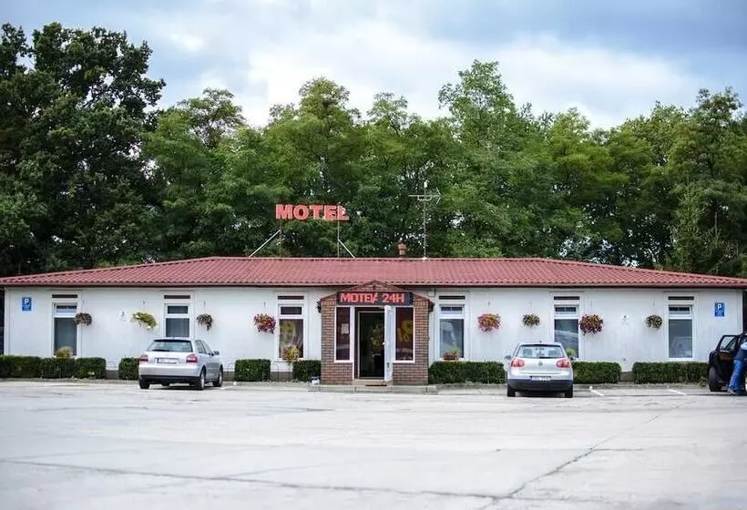 Hostelli Motel W łące
