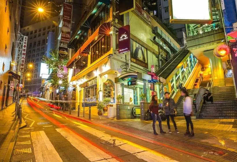 هتل Butterfly On Lkf, Central