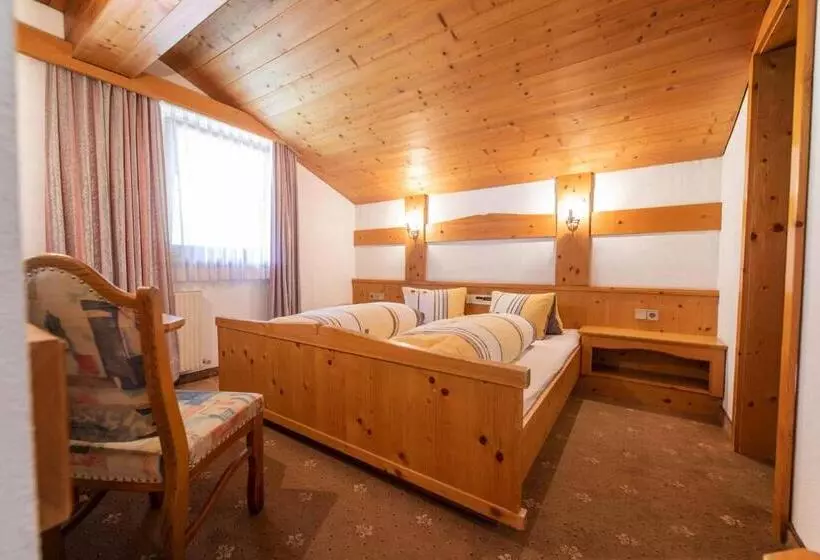 Hotelli Garni Pfandl