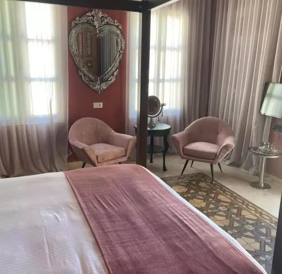 پانسیون Dar Camelia