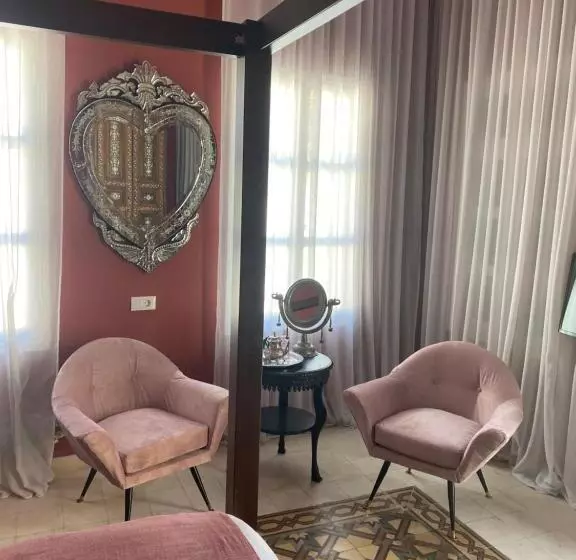 پانسیون Dar Camelia