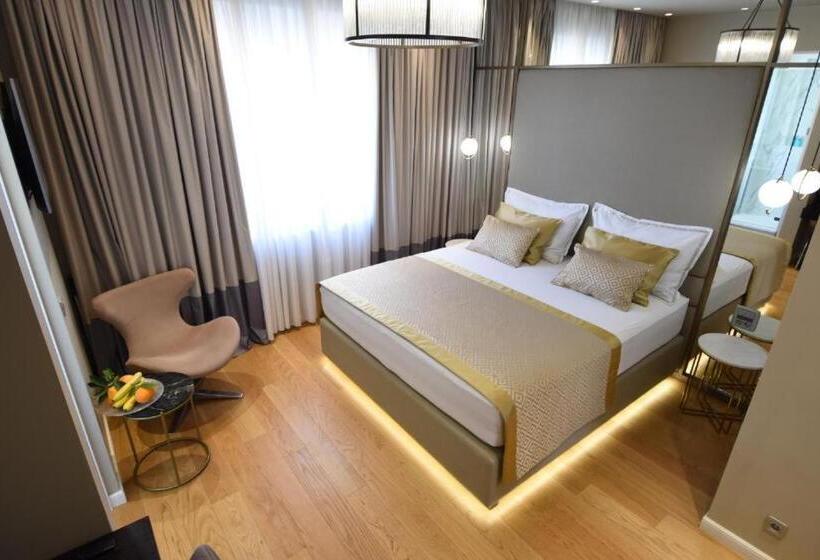 بنسيون Fortuna Luxury Rooms