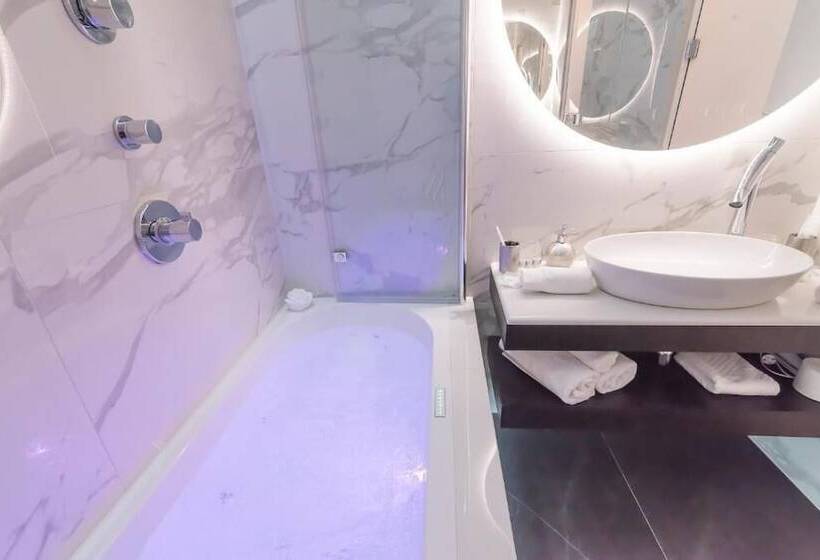 بنسيون Fortuna Luxury Rooms