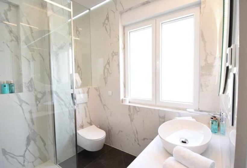 بنسيون Fortuna Luxury Rooms