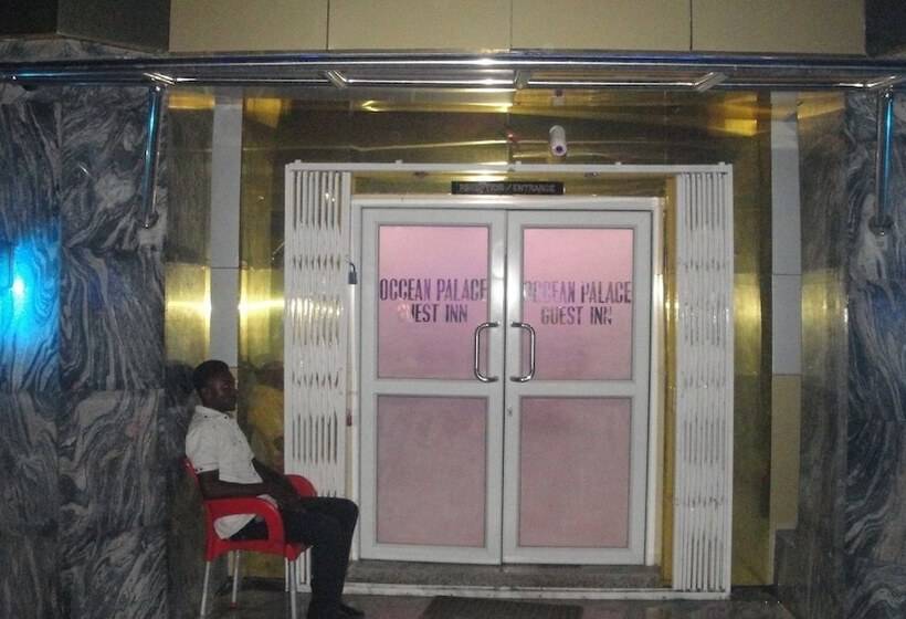 بنسيون Ocean Palace Guest Inn