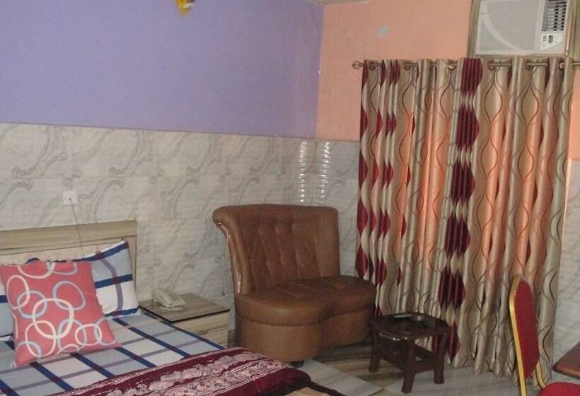 بنسيون Ocean Palace Guest Inn