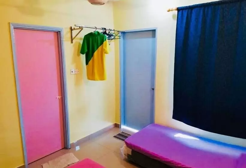 پانسیون Rainbow Covenant 29
