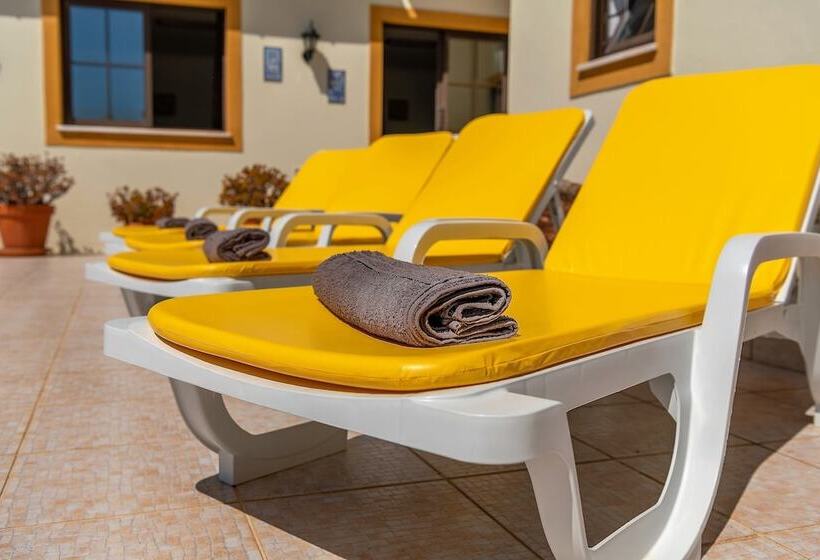 مبيت وإفطار Casa Dos Ninos