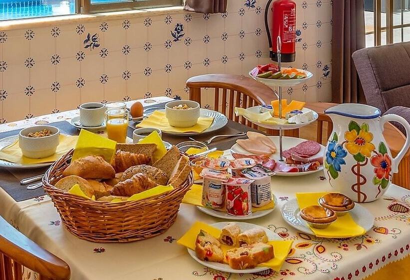 مبيت وإفطار Casa Dos Ninos